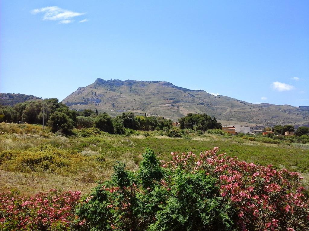 Nonnasara Bed And Breakfast Valderice Rom bilde